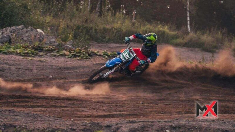 Como Escolher o Capacete Certo Para Motocross, Pista e Enduro